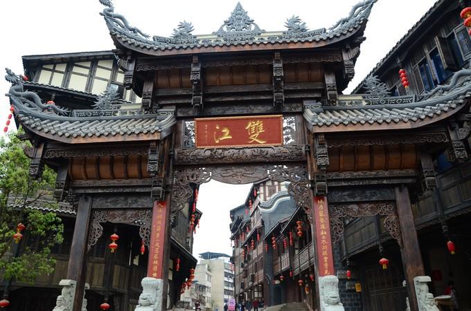 救援受困的小恐龙